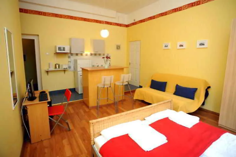 Hotel Club Apartments & Rooms Boedapest Hongarije